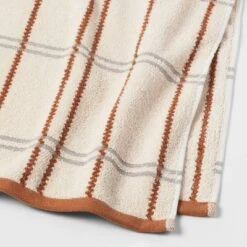 Modern Plaid Towel - Threshold™ -Threshold GUEST 135d8423 ff0b 411a 9f91 ae573c348641