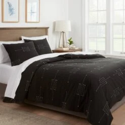 Clipped Linework Duvet Set - Threshold™