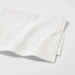 Ogee Towel White - Threshold™ 7 Ogee Towel White - Threshold™ -Threshold GUEST 73f2bb81 cc3a 4e84 9535 9fb46e58e4b7