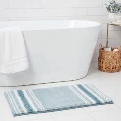 20"x34" Low Chenille Memory Foam Bath Rug - Threshold™