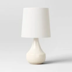 Montreal Wren Assembled Table Lamp White - Threshold™ -Threshold GUEST c58fb750 83fe 40a7 be80 05100a364310